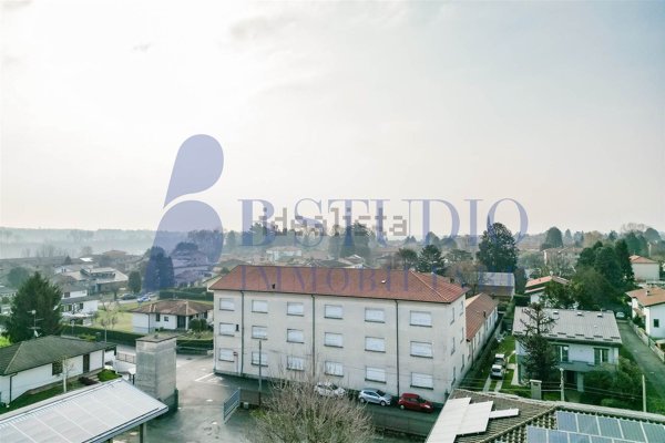 locale di sgombero in vendita a Lentate sul Seveso