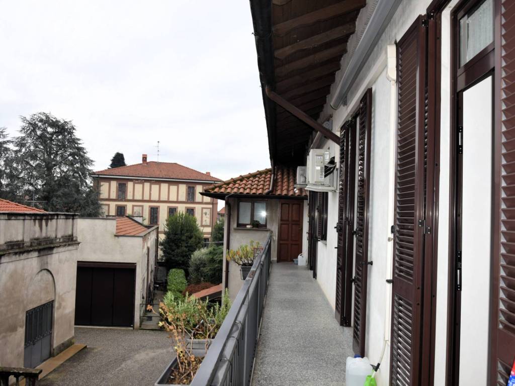 appartamento in vendita a Lentate sul Seveso in zona Copreno