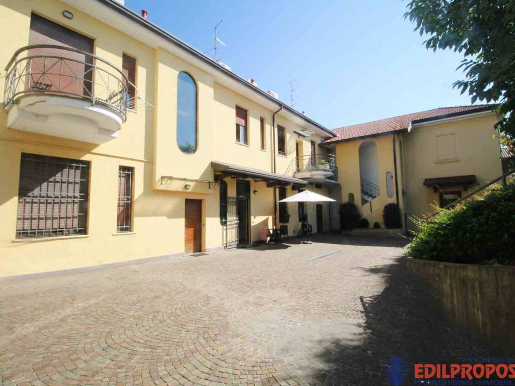 appartamento in vendita a Lentate sul Seveso