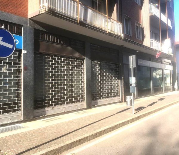 negozio in vendita a Lentate sul Seveso