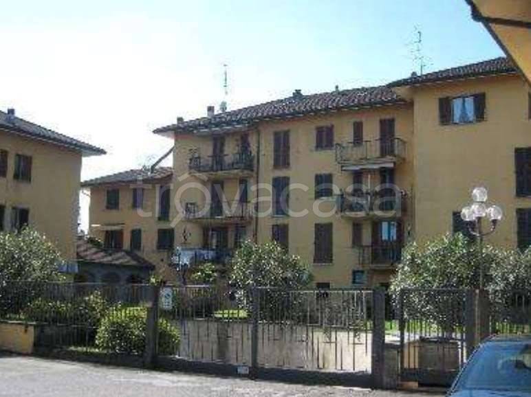 appartamento in vendita a Lentate sul Seveso in zona Camnago