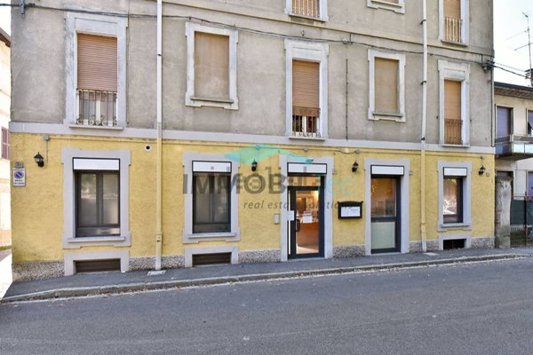 locale commerciale in vendita a Lentate sul Seveso