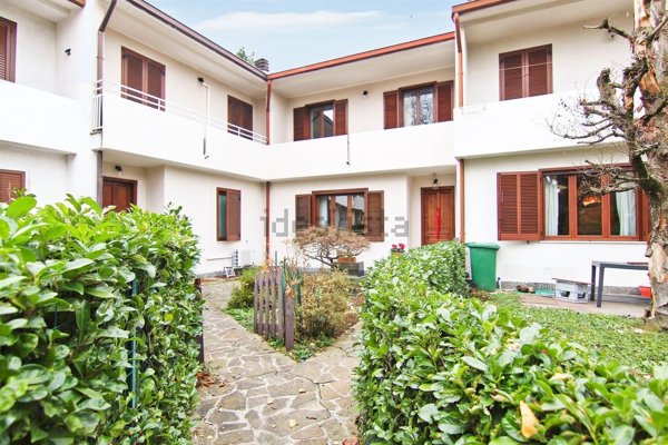 casa indipendente in vendita a Lentate sul Seveso