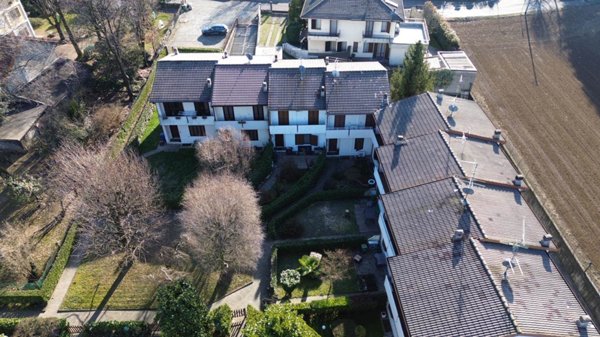 casa indipendente in vendita a Lentate sul Seveso in zona Camnago