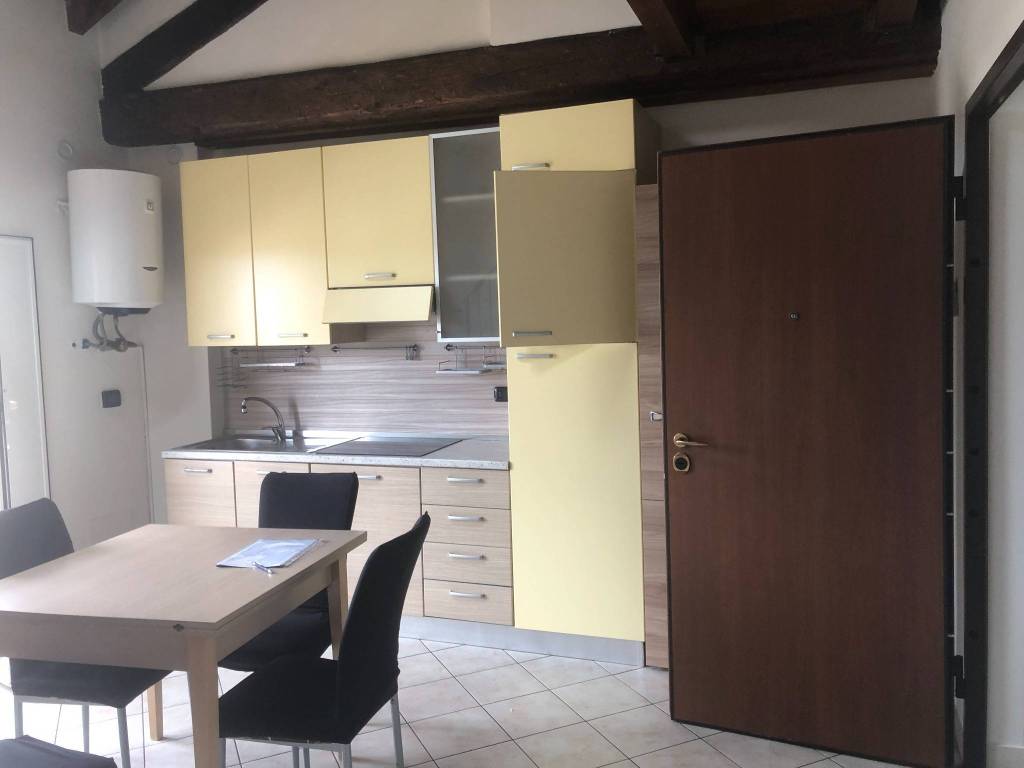 ufficio in vendita a Lentate sul Seveso in zona Camnago