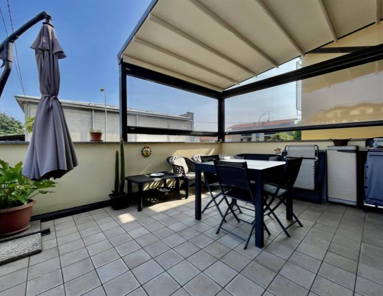 casa indipendente in vendita a Lentate sul Seveso