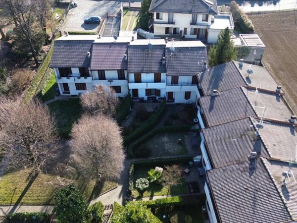 casa indipendente in vendita a Lentate sul Seveso