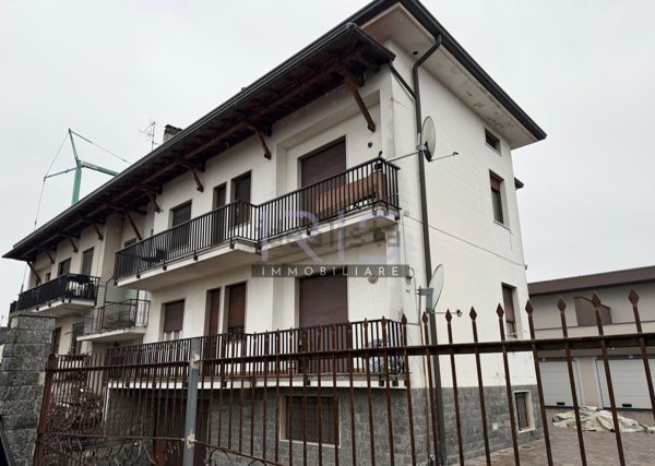 casa semindipendente in vendita a Lentate sul Seveso