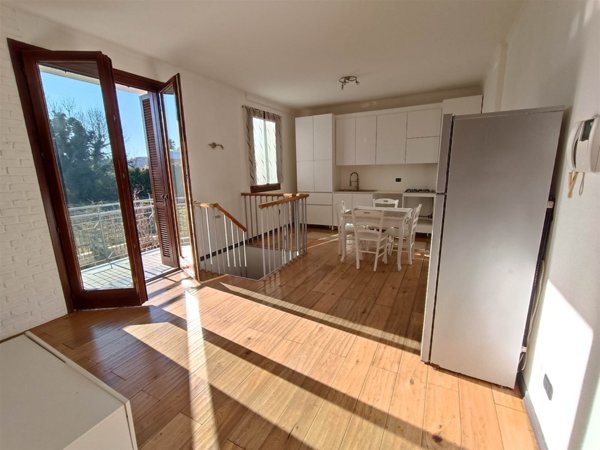 appartamento in vendita a Lentate sul Seveso in zona Camnago