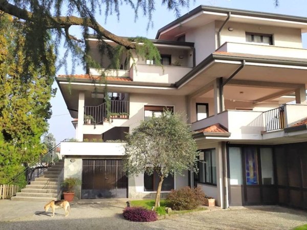casa indipendente in vendita a Lentate sul Seveso in zona Camnago