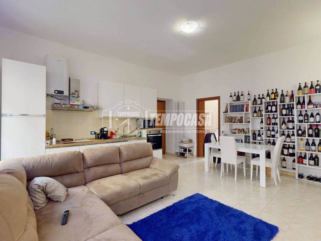 appartamento in vendita a Lentate sul Seveso in zona Copreno