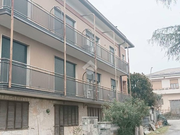 appartamento in vendita a Lentate sul Seveso in zona Camnago