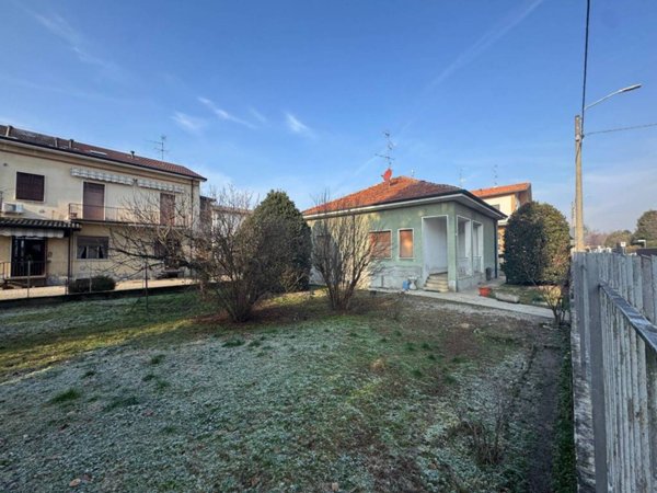 casa indipendente in vendita a Lentate sul Seveso in zona Camnago