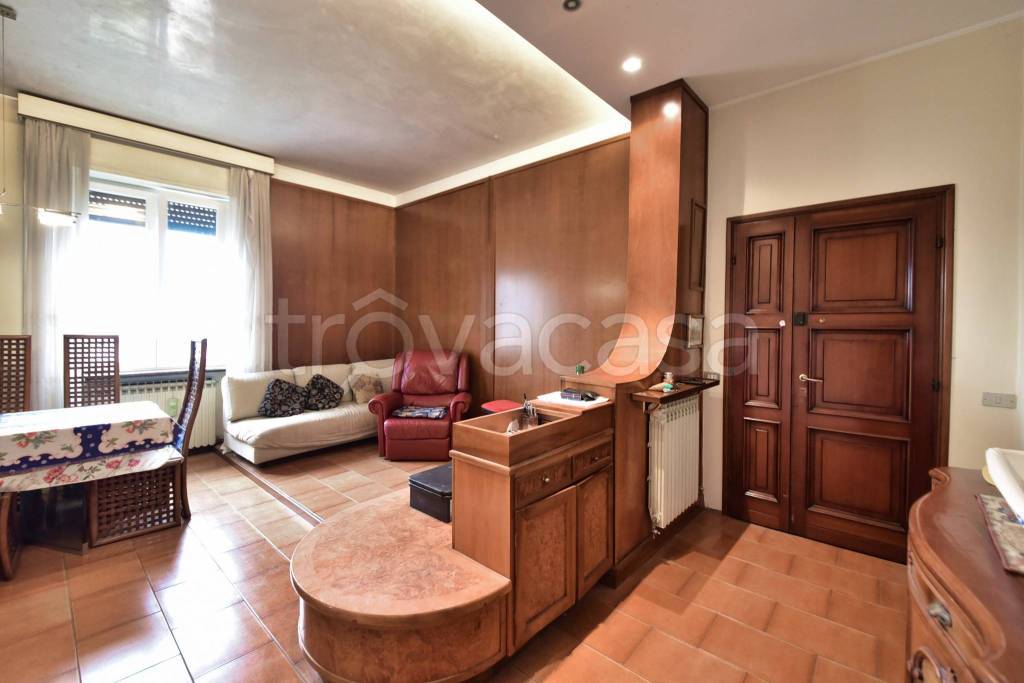 appartamento in vendita a Lentate sul Seveso in zona Camnago