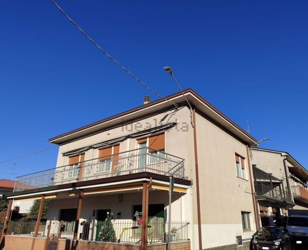 appartamento in vendita a Lentate sul Seveso in zona Camnago