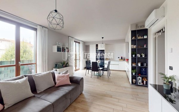 appartamento in vendita a Lentate sul Seveso in zona Copreno