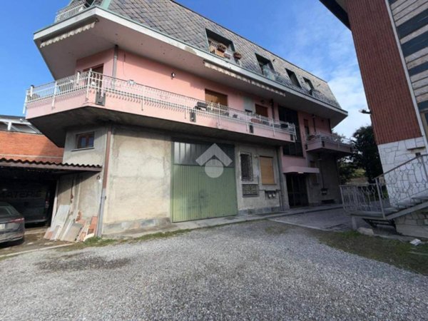 appartamento in vendita a Lentate sul Seveso in zona Camnago