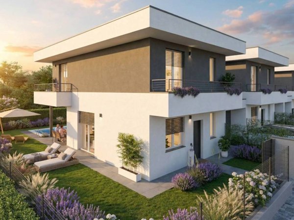 casa indipendente in vendita a Lentate sul Seveso