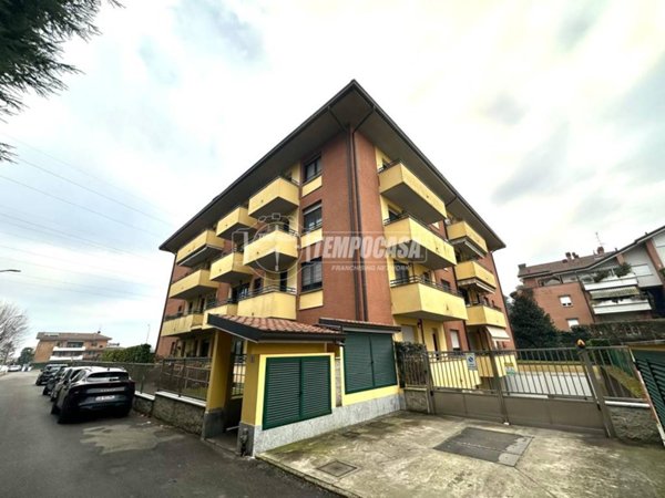 appartamento in vendita a Lentate sul Seveso in zona Copreno