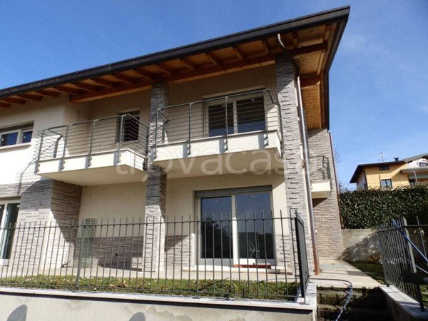 casa indipendente in vendita a Lentate sul Seveso in zona Mocchirolo