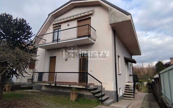 casa indipendente in vendita a Lentate sul Seveso
