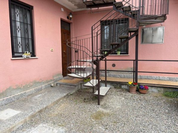 appartamento in vendita a Lentate sul Seveso in zona Mocchirolo