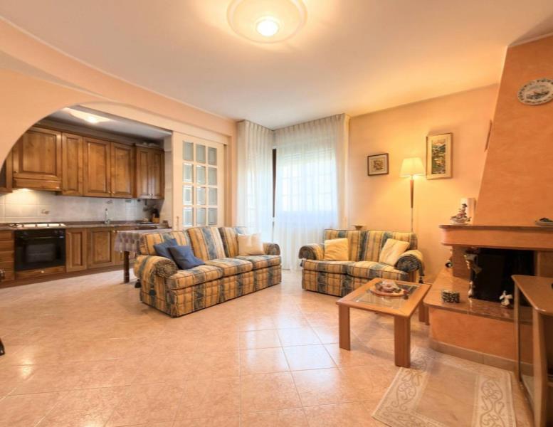 appartamento in vendita a Lentate sul Seveso