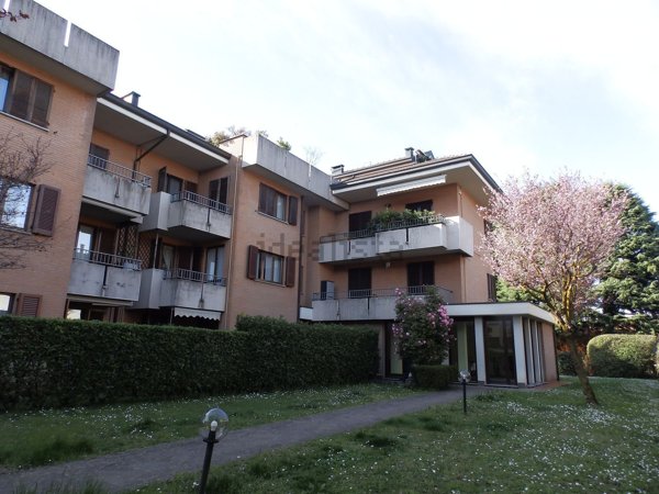 appartamento in vendita a Lentate sul Seveso