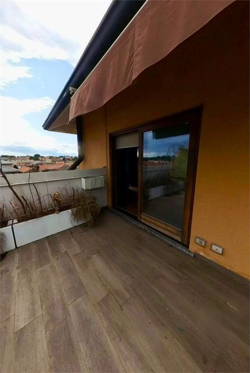 appartamento in vendita a Lentate sul Seveso in zona Camnago