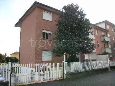 appartamento in vendita a Lentate sul Seveso in zona Camnago