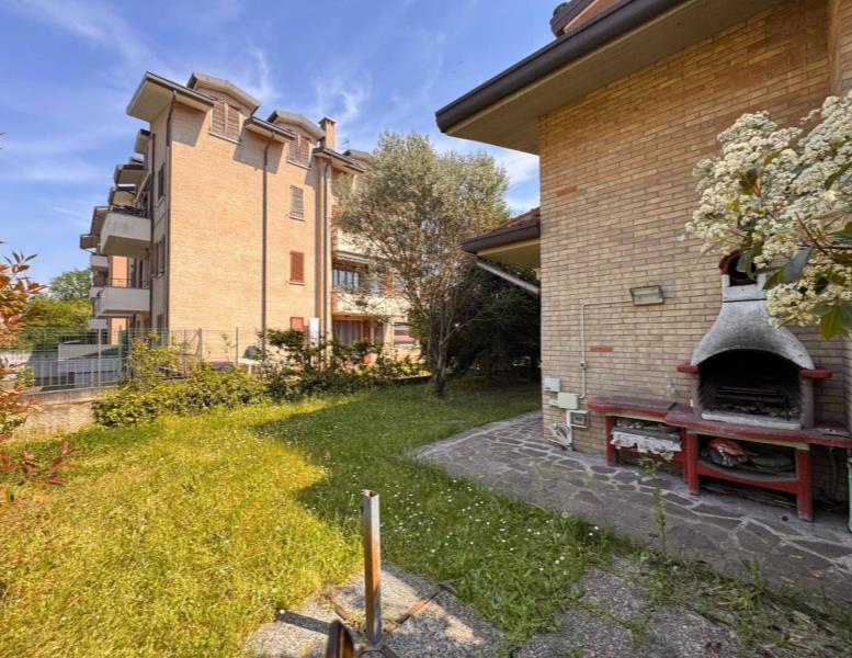 casa indipendente in vendita a Lentate sul Seveso in zona Copreno