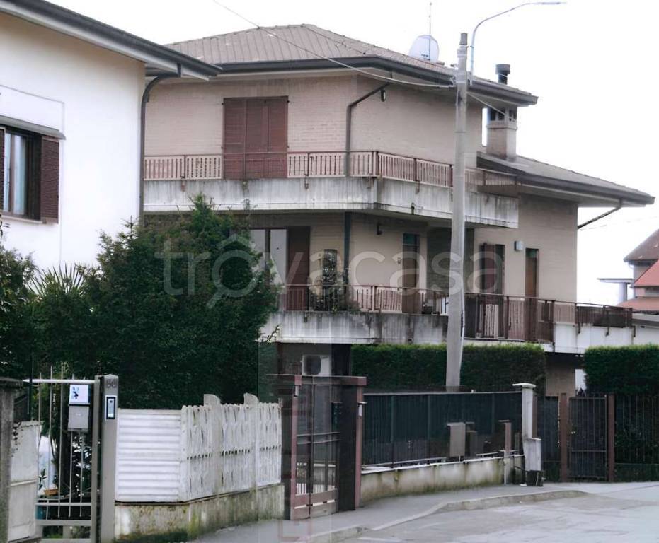 appartamento in vendita a Lentate sul Seveso