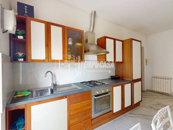 appartamento in vendita a Lentate sul Seveso in zona Camnago