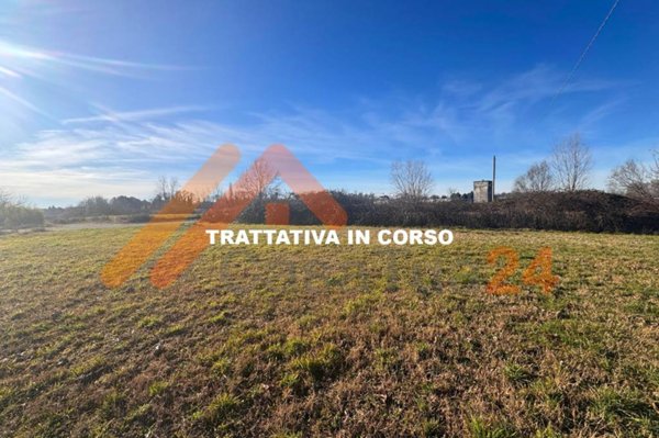 terreno edificabile in vendita a Lentate sul Seveso in zona Copreno