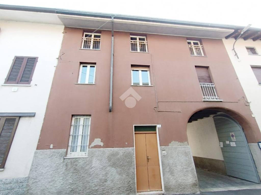 appartamento in vendita a Lentate sul Seveso in zona Birago