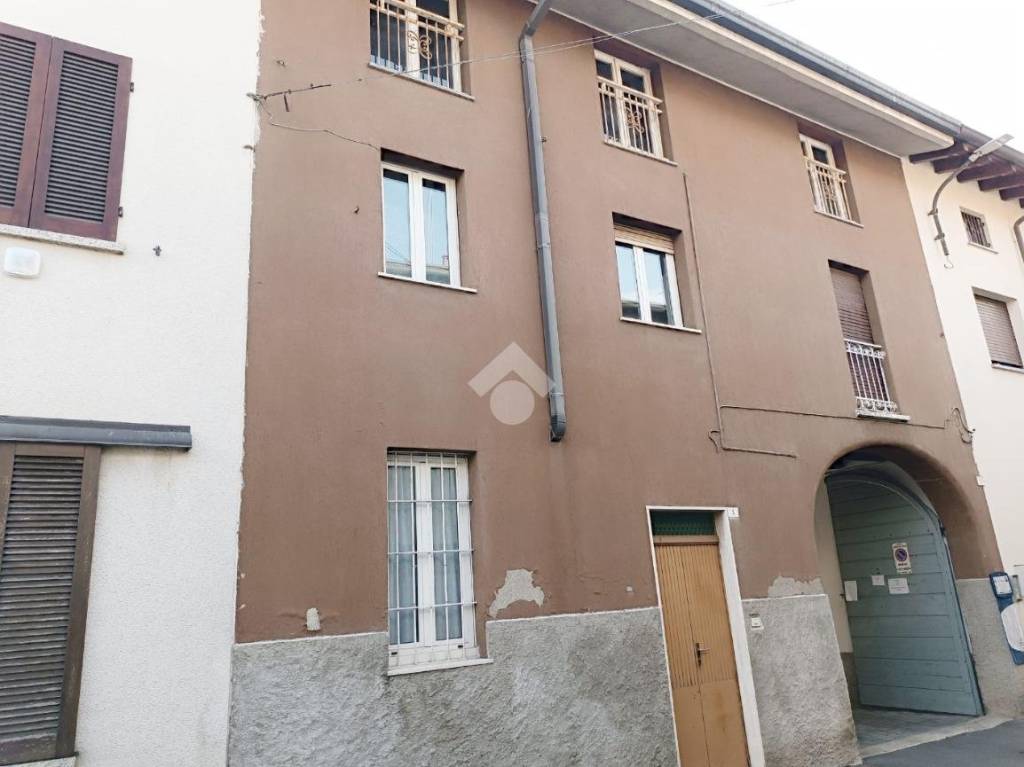 appartamento in vendita a Lentate sul Seveso in zona Birago