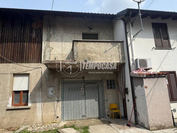 casa indipendente in vendita a Lentate sul Seveso