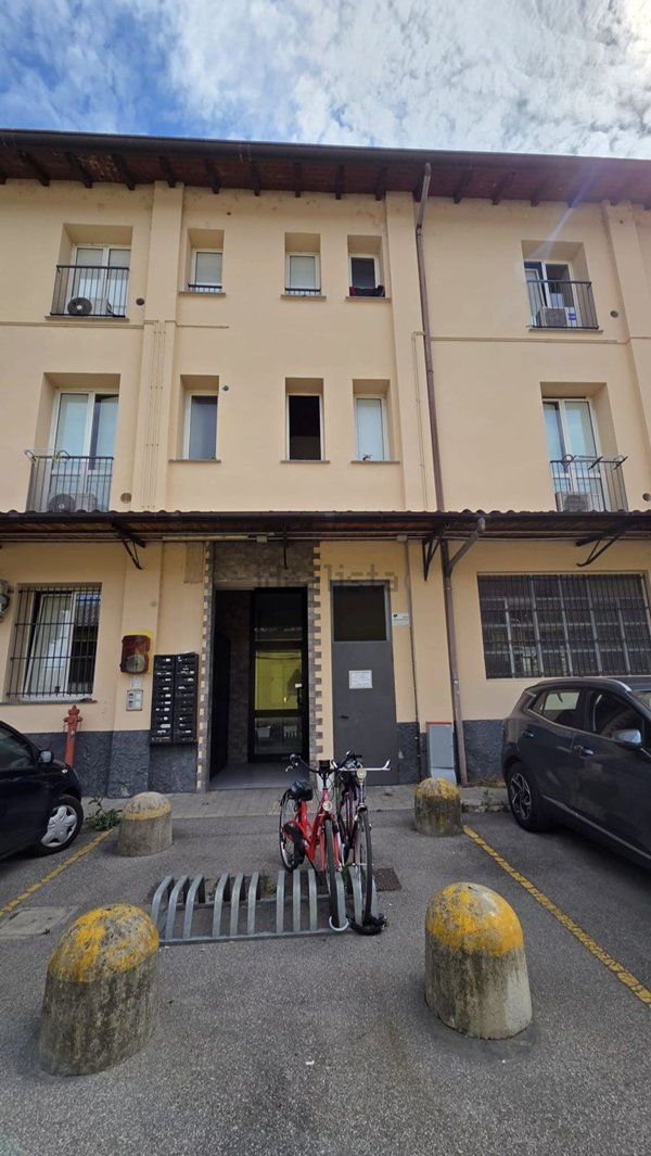 appartamento in vendita a Lentate sul Seveso in zona Camnago
