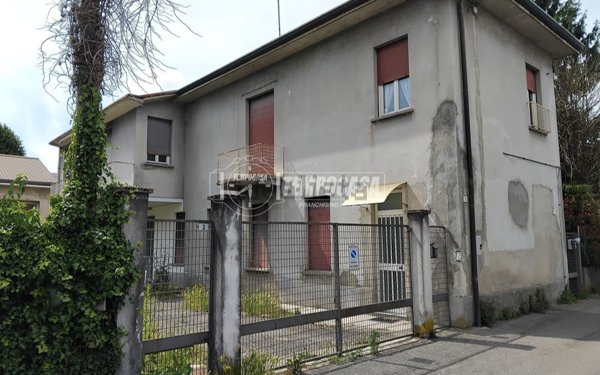casa indipendente in vendita a Lentate sul Seveso in zona Mocchirolo