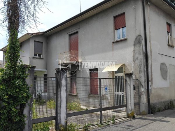 casa indipendente in vendita a Lentate sul Seveso