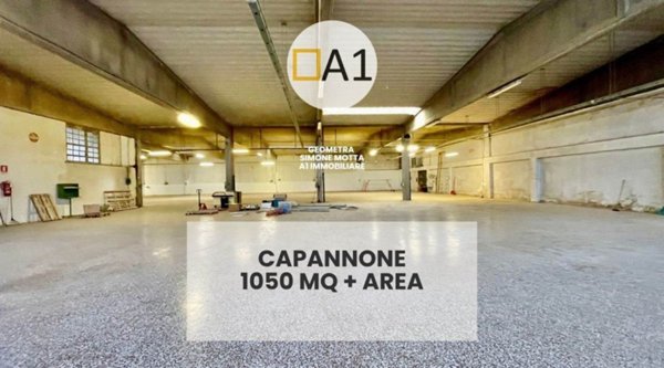 locale commerciale in vendita a Lentate sul Seveso