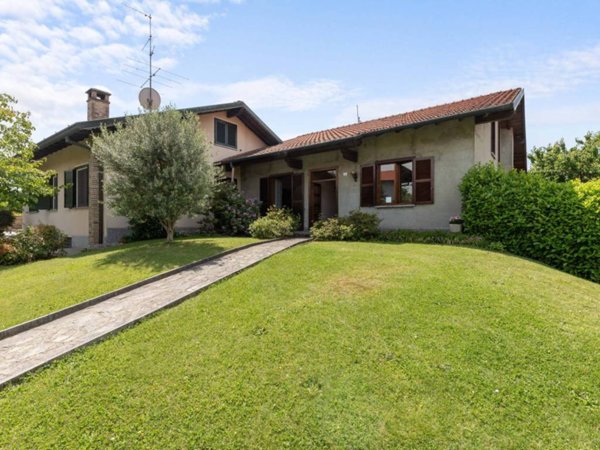 casa indipendente in vendita a Lentate sul Seveso