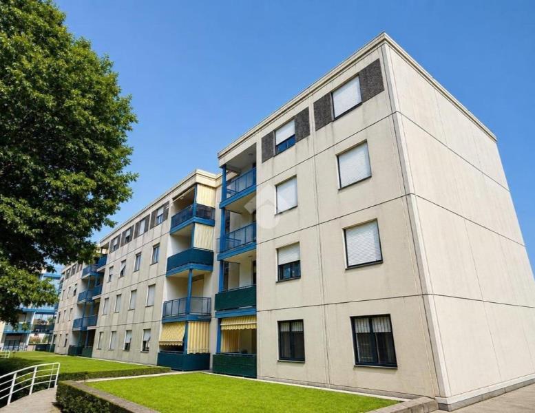 appartamento in vendita a Lentate sul Seveso in zona Copreno