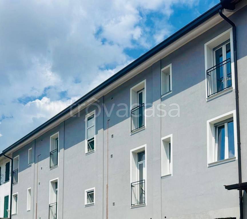 appartamento in vendita a Lentate sul Seveso in zona Camnago
