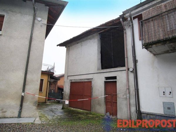 casa indipendente in vendita a Lentate sul Seveso in zona Camnago