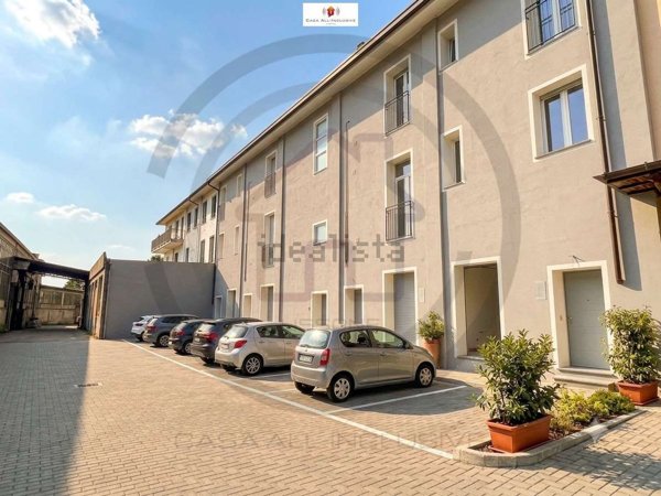 appartamento in vendita a Lentate sul Seveso in zona Camnago