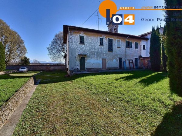 intera palazzina in vendita a Lentate sul Seveso in zona Birago