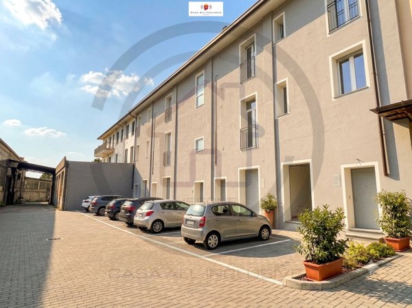 appartamento in vendita a Lentate sul Seveso in zona Camnago
