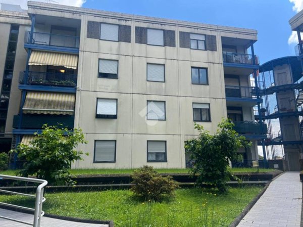 appartamento in vendita a Lentate sul Seveso in zona Copreno