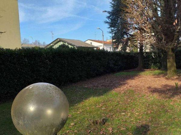 casa indipendente in vendita a Lentate sul Seveso in zona Copreno